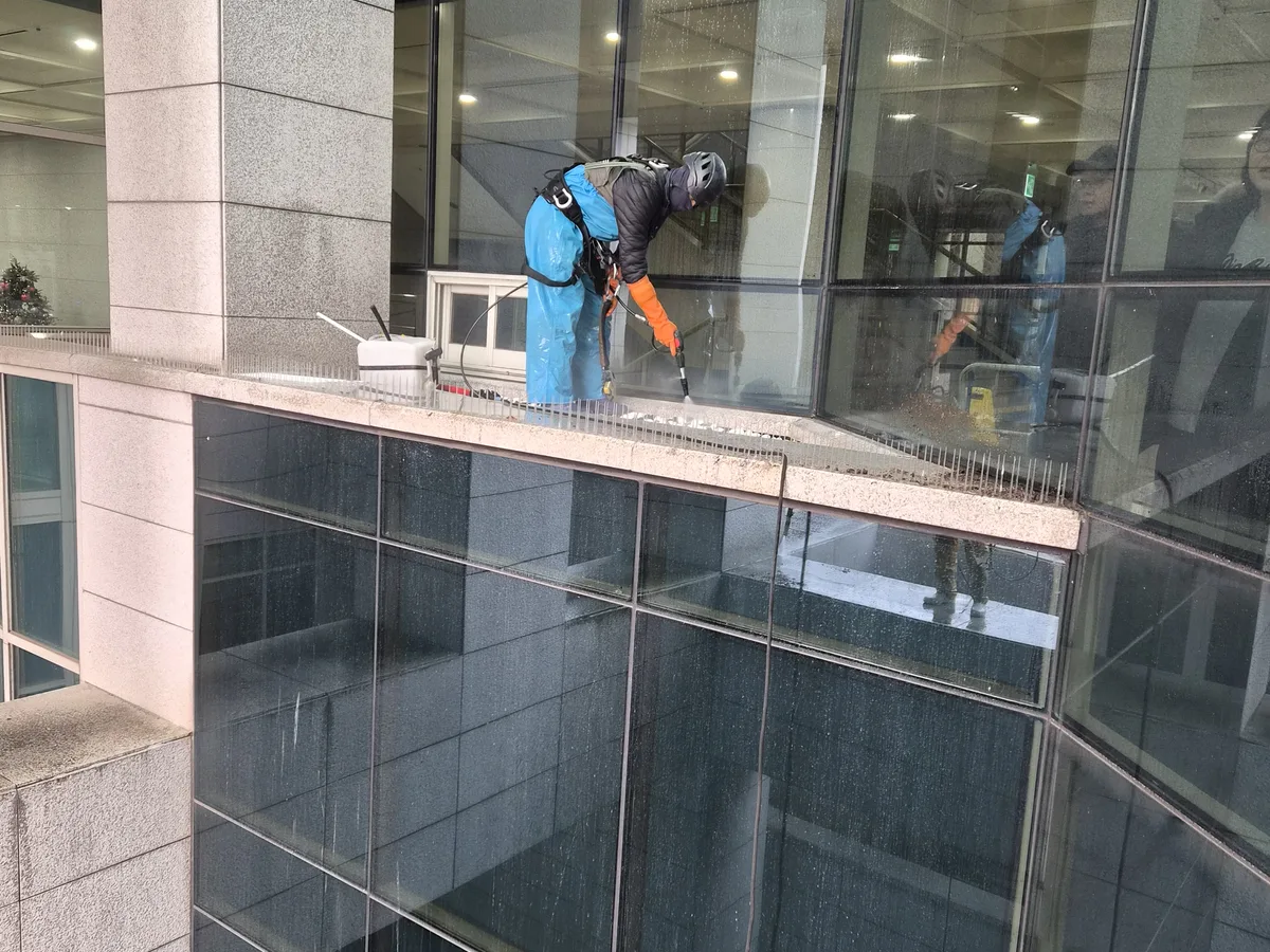 중구 구완동 건물 복도·대기 동선 야간 위생청소 사례 - 행진크린