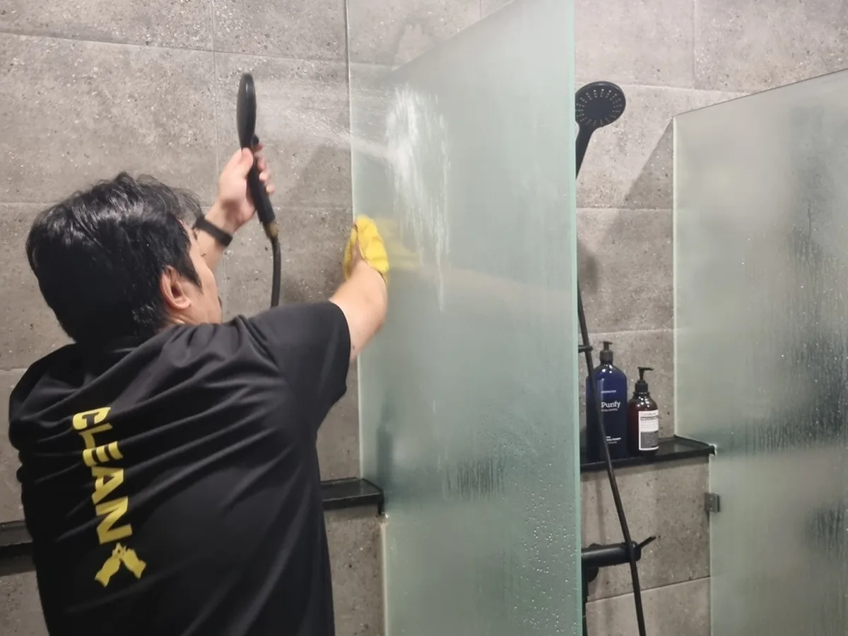서구 가수원동 헬스장 복도·대기 동선 야간 위생청소 사례 - 행진크린